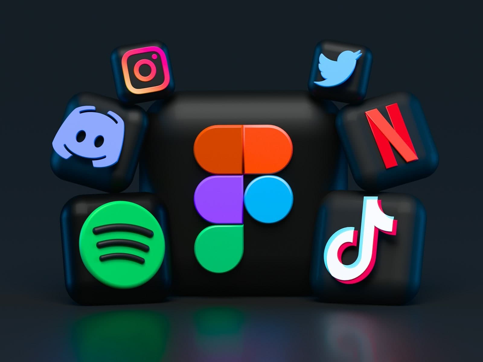 Social Media / Digital Hub